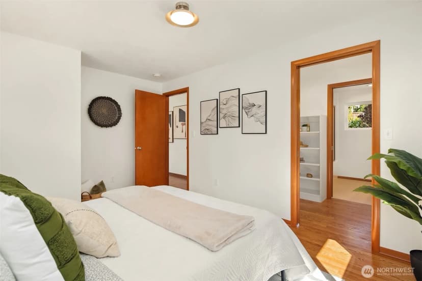 Property photo for 11040 Alton Avenue Ne, Seattle photo 8