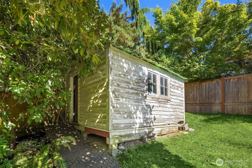Property photo for 11040 Alton Avenue Ne, Seattle photo 33