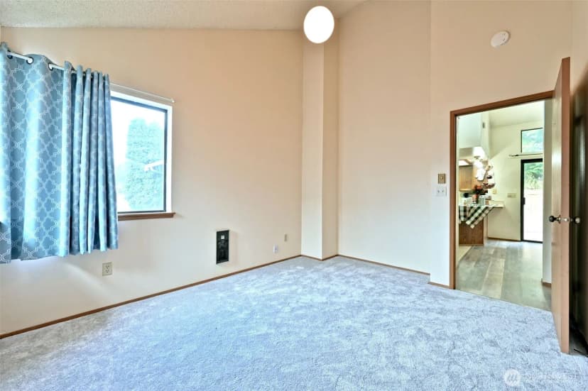 Property photo for 7601 Colony Court Ne, Bremerton photo 13