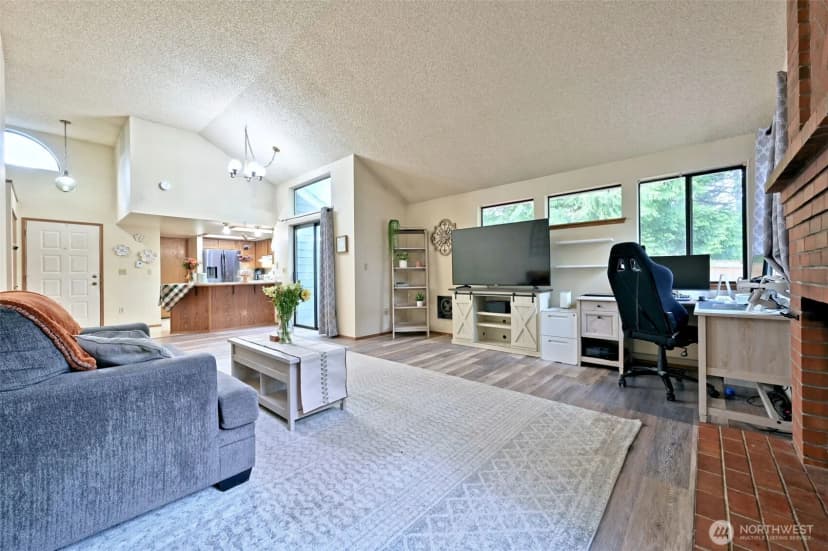 Property photo for 7601 Colony Court Ne, Bremerton photo 10