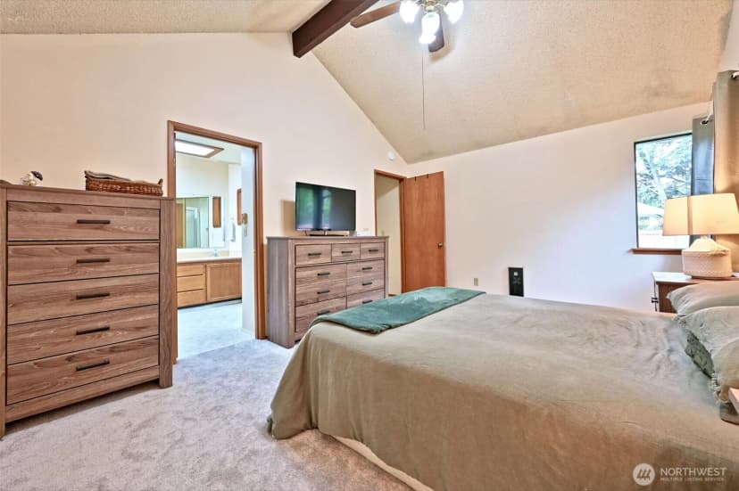 Property photo for 7601 Colony Court Ne, Bremerton photo 19