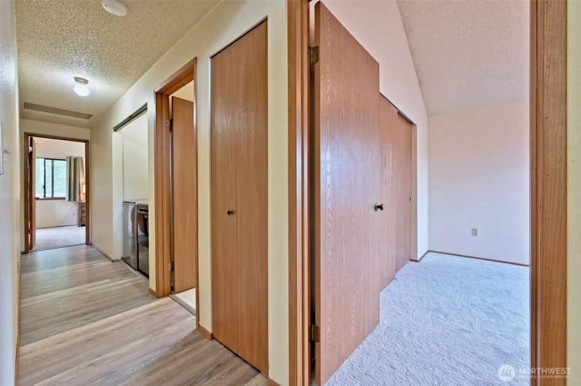 Property photo for 7601 Colony Court Ne, Bremerton photo 15