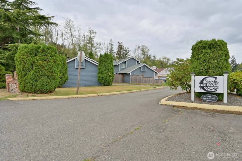 Property photo for 7601 Colony Court Ne, Bremerton photo 29