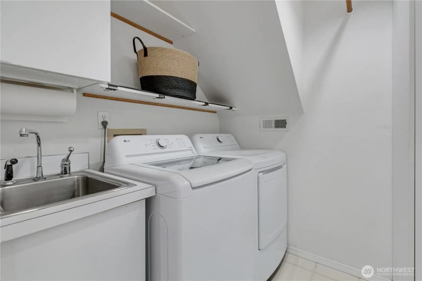 Property photo for 8313 61st Street Ct W, University Place photo 15