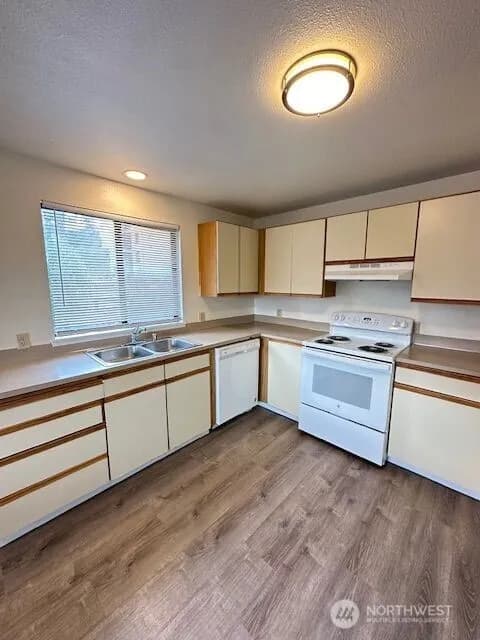 Property photo for 3430 Wetmore Avenue #d, Everett photo 10