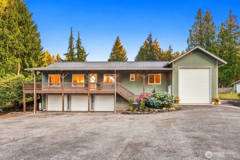Property photo for 10120 52nd Street Se, Snohomish photo 2