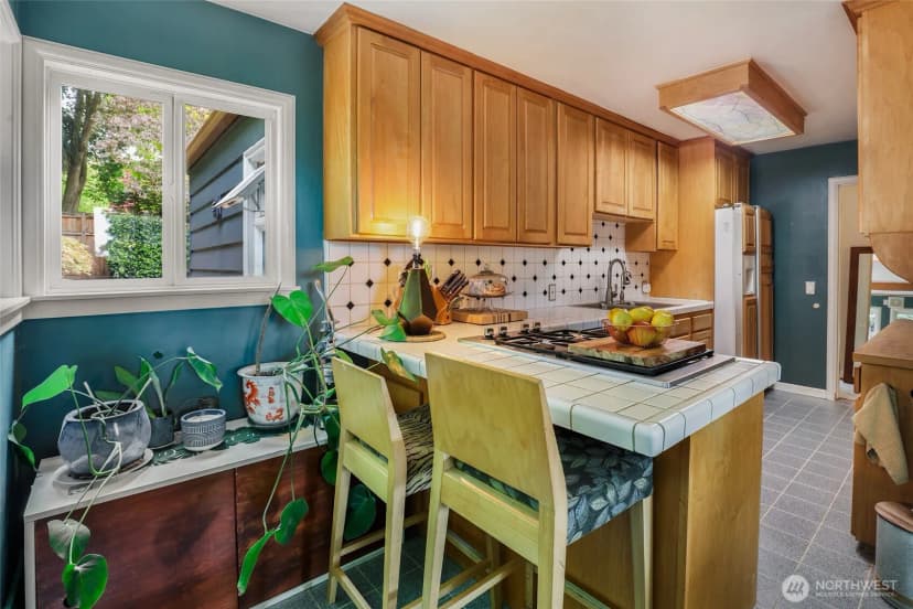 Property photo for 916 Harvard Avenue E, Seattle photo 9