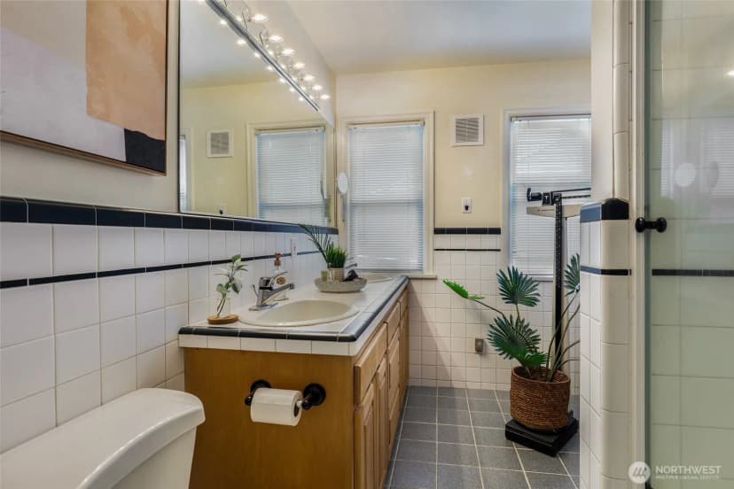 Property photo for 916 Harvard Avenue E, Seattle photo 13