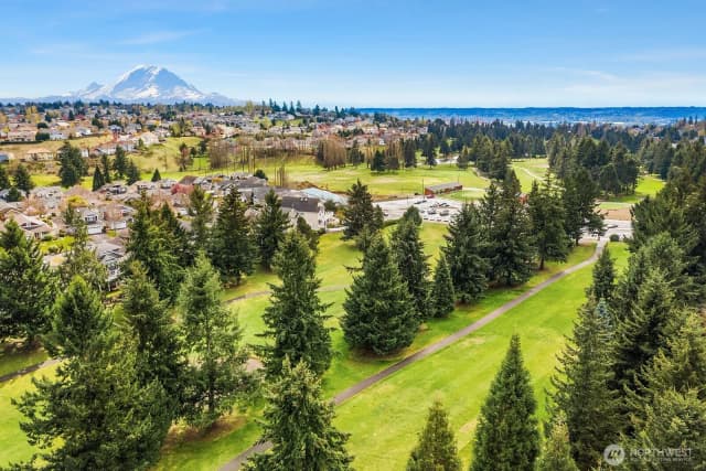 Property photo for 4407 Country Club Drive Ne, Tacoma photo 4