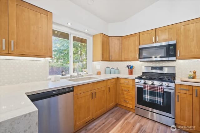 Property photo for 21816 117th Street Ct E, Bonney Lake photo 5