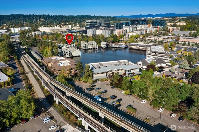 Property photo for 6 Lake Bellevue Drive #209, Bellevue photo 31