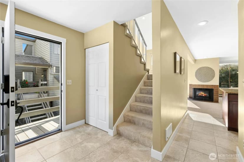 Property photo for 6 Lake Bellevue Drive #209, Bellevue photo 29