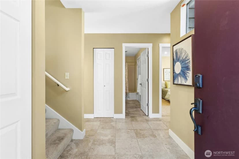 Property photo for 6 Lake Bellevue Drive #209, Bellevue photo 3
