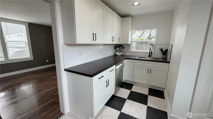 Property photo for 6512 Pacific Avenue, Tacoma photo 13