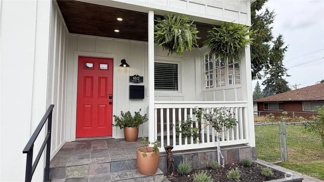 Property photo for 6512 Pacific Avenue, Tacoma photo 2
