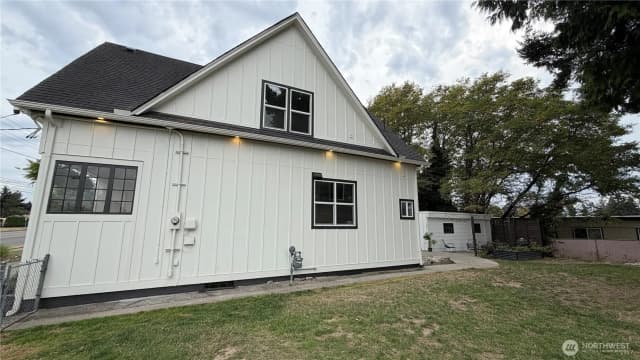 Property photo for 6512 Pacific Avenue, Tacoma photo 4
