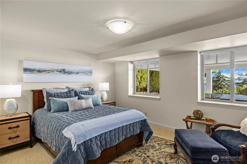 Property photo for 2555 Magnolia Boulevard W, Seattle photo 21