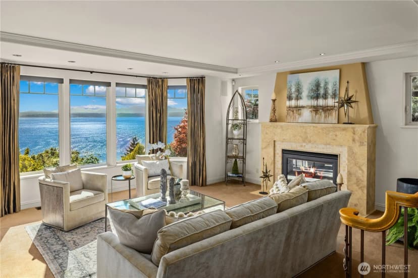 Property photo for 2555 Magnolia Boulevard W, Seattle photo 7