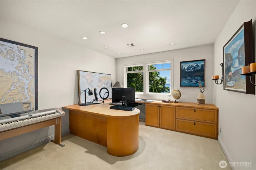 Property photo for 2555 Magnolia Boulevard W, Seattle photo 22