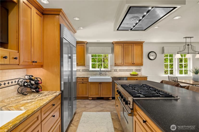 Property photo for 2555 Magnolia Boulevard W, Seattle photo 13