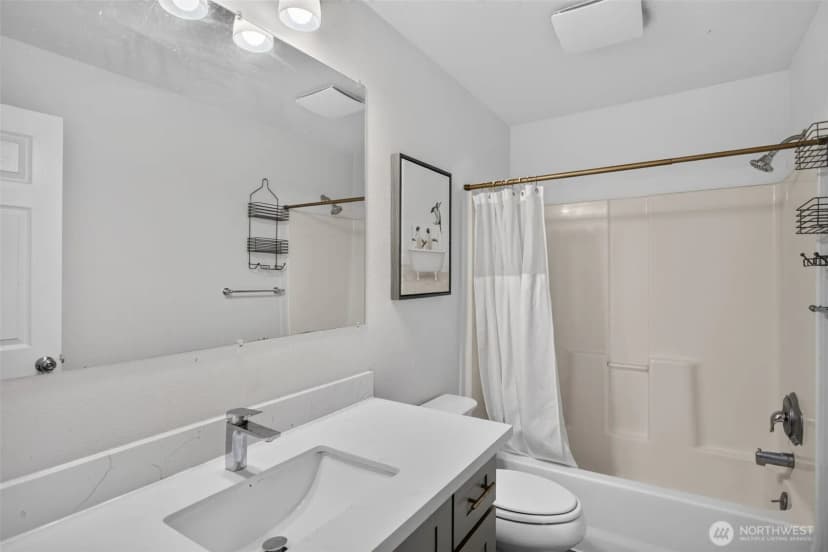 Property photo for 12809 4th Avenue S, Burien photo 12