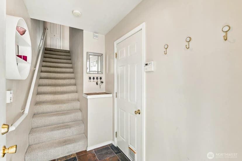 Property photo for 5500 Harbour Pointe Boulevard #q102, Mukilteo photo 4
