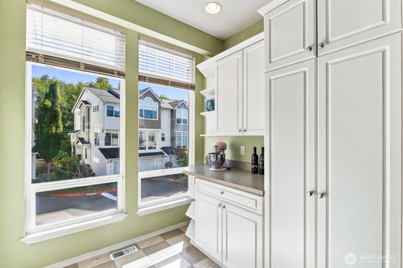Property photo for 5500 Harbour Pointe Boulevard #q102, Mukilteo photo 7
