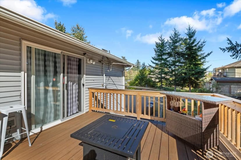 Property photo for 1908 Oak Road, Lynnwood photo 13