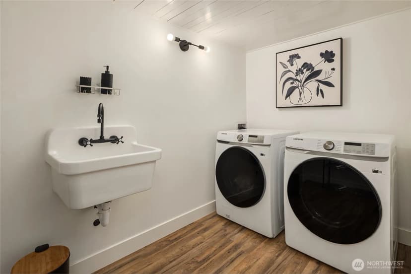 Property photo for 4706 48th Avenue Ne, Seattle photo 25