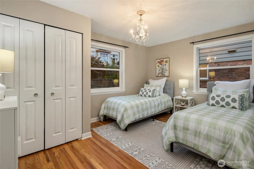 Property photo for 4706 48th Avenue Ne, Seattle photo 17
