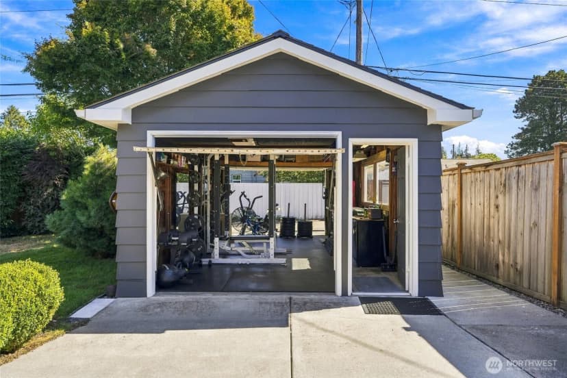 Property photo for 709 Colby Avenue, Everett photo 35
