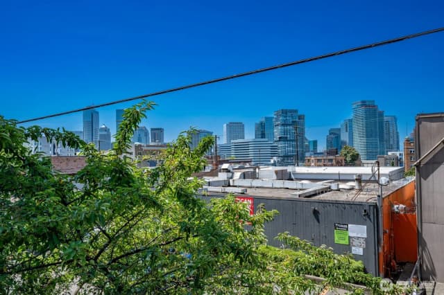 Property photo for 1711 E Olive Way #305, Seattle photo 3