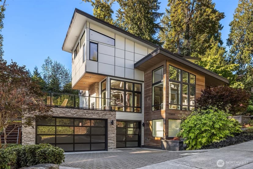 Property photo for 12409 68th Avenue Ne, Kirkland