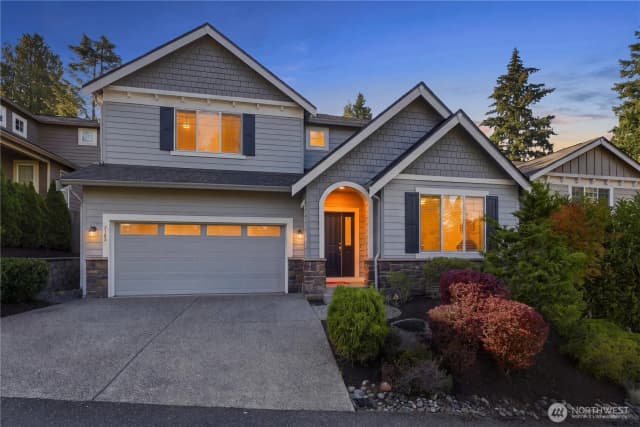 Property photo for 2103 Ne 177th Street, Shoreline photo 2