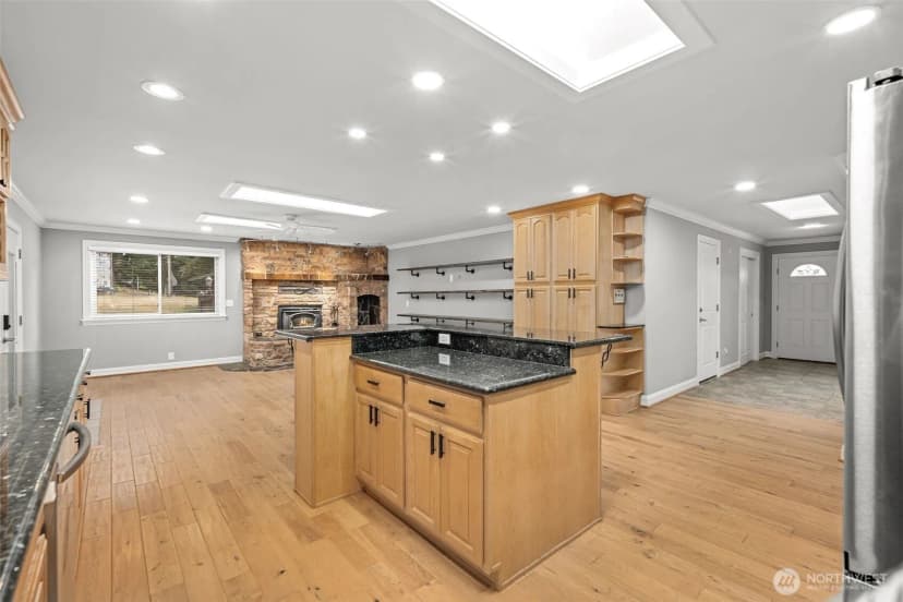 Property photo for 14908 221st Avenue Ne, Woodinville photo 18