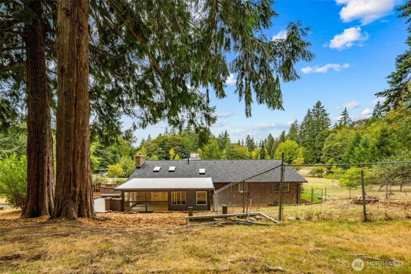 Property photo for 14908 221st Avenue Ne, Woodinville photo 33