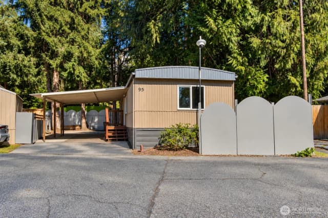 Property photo for 10515 Woodinville Dr #95, Bothell