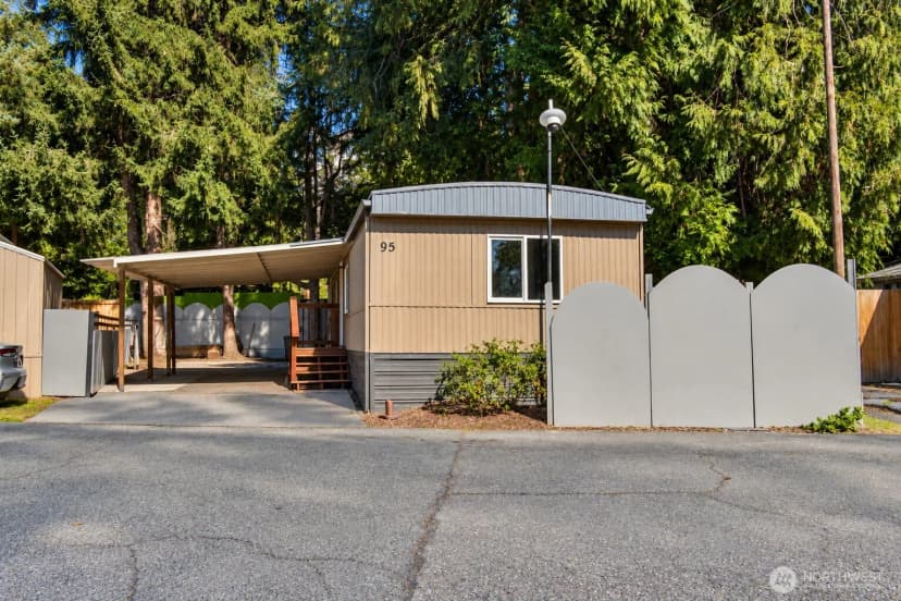 Property photo for 10515 Woodinville Dr #95, Bothell