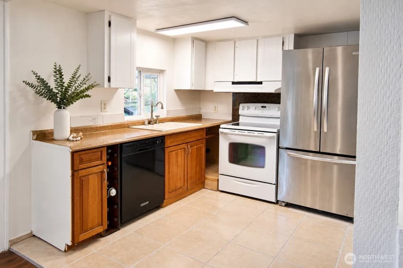 Property photo for 10515 Woodinville Dr #95, Bothell photo 6