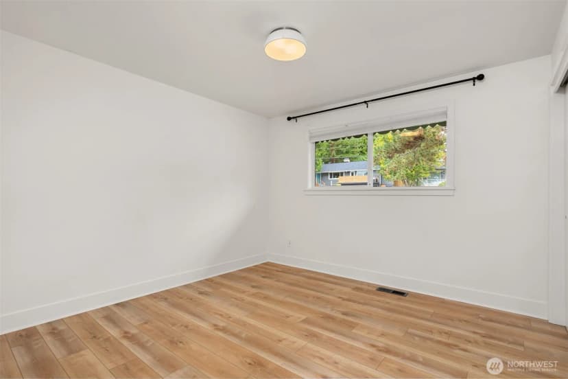 Property photo for 10611 Ne 193rd Street, Bothell photo 22