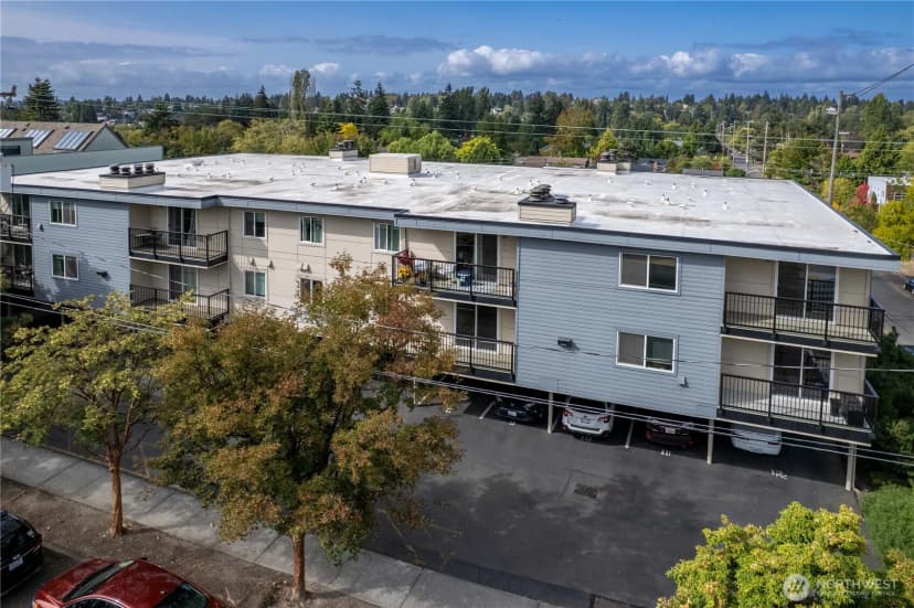 Property photo for 9255 Greenwood Avenue N #34, Seattle