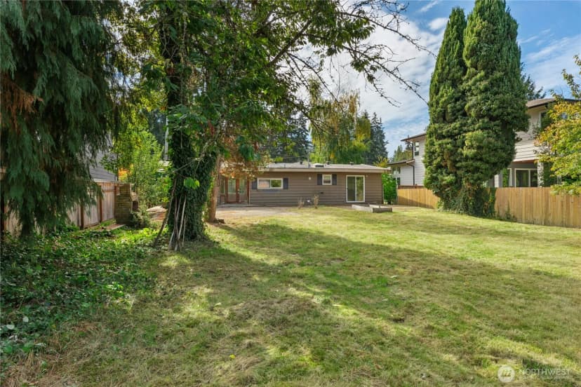 Property photo for 12220 Ne 73rd Street, Kirkland photo 26