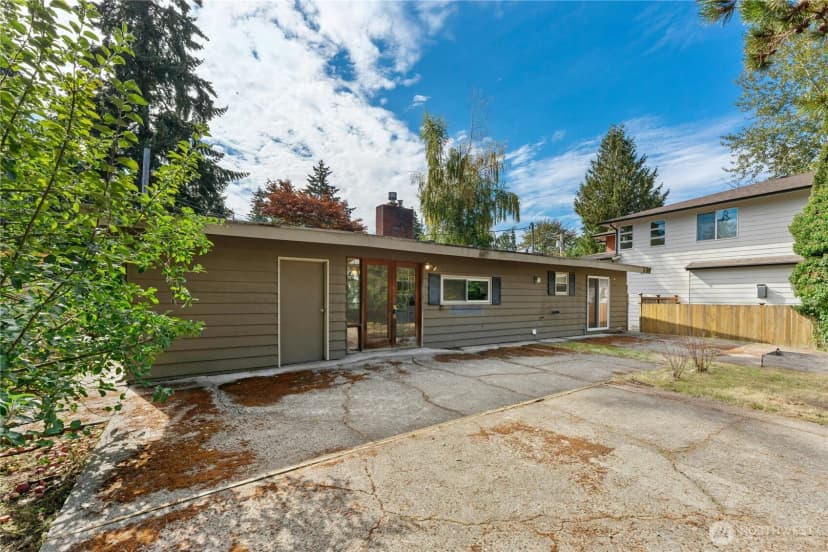 Property photo for 12220 Ne 73rd Street, Kirkland photo 23