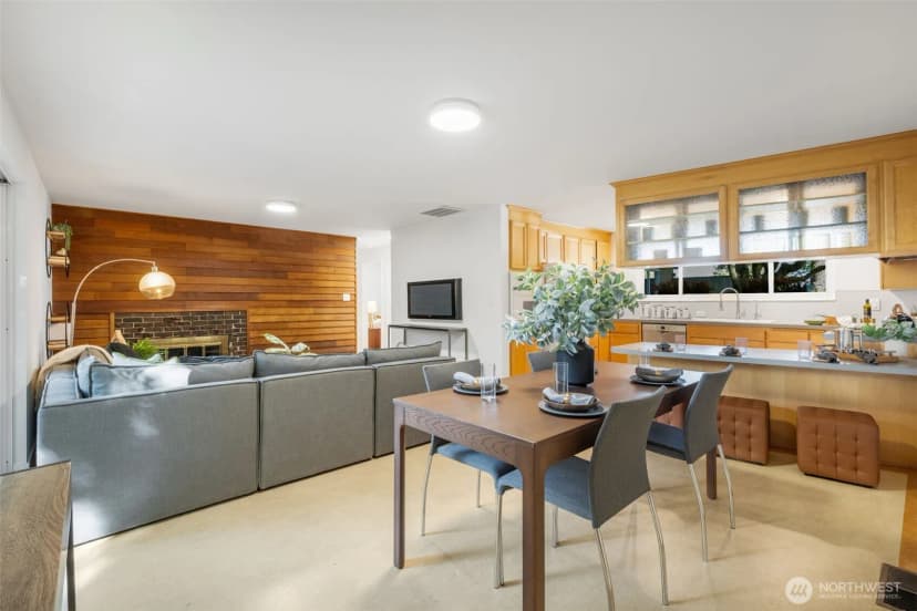 Property photo for 6309 Ne 156th Street, Kenmore photo 14