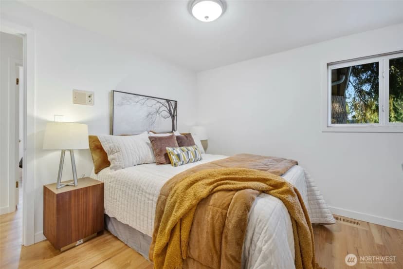 Property photo for 6309 Ne 156th Street, Kenmore photo 21