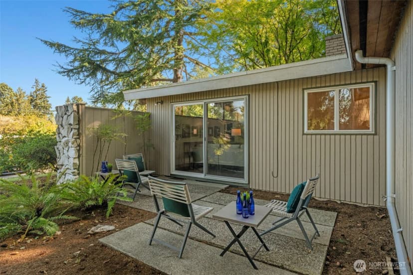 Property photo for 6309 Ne 156th Street, Kenmore photo 10
