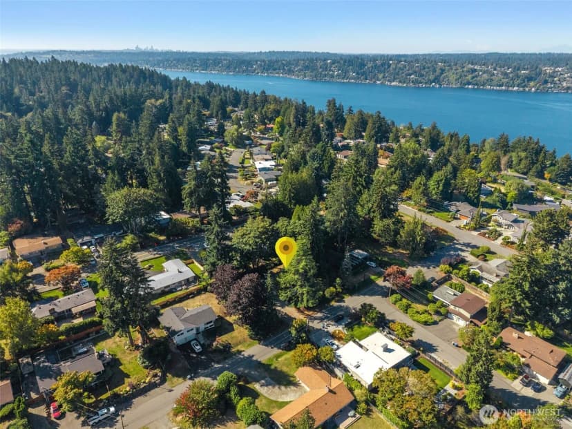 Property photo for 6309 Ne 156th Street, Kenmore photo 36
