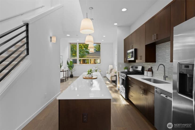 Property photo for 3817 Gilman Avenue W, Seattle photo 5