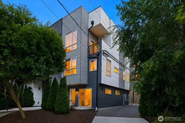 Property photo for 3817 Gilman Avenue W, Seattle photo 3