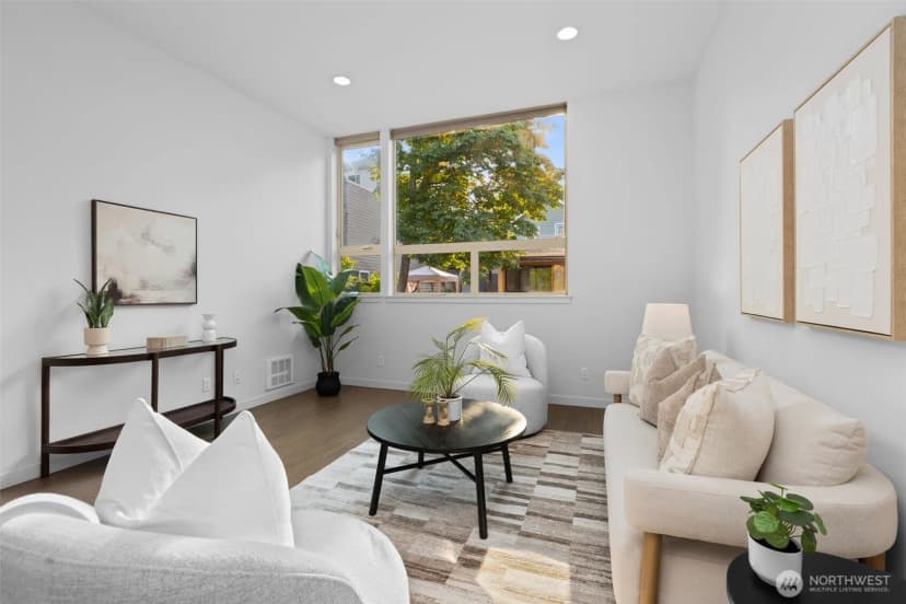 Property photo for 3817 Gilman Avenue W, Seattle photo 6